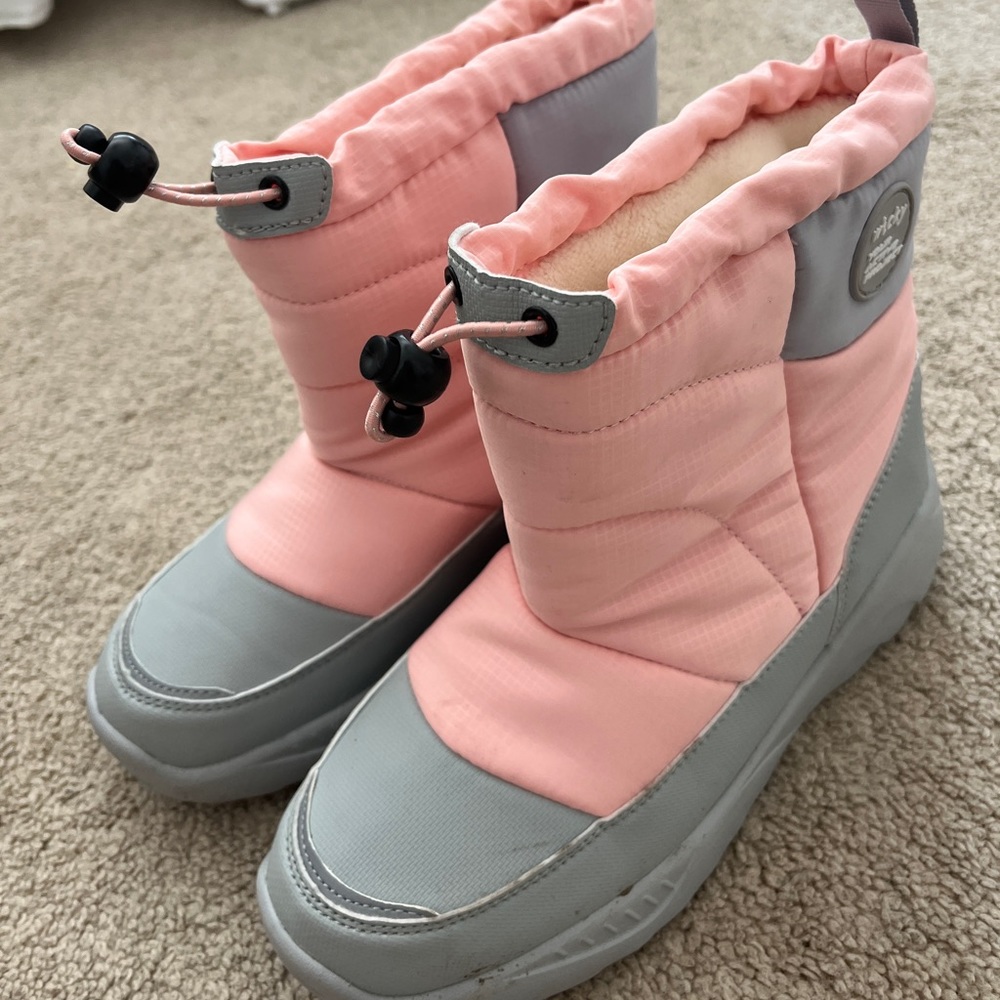 Snow Boots